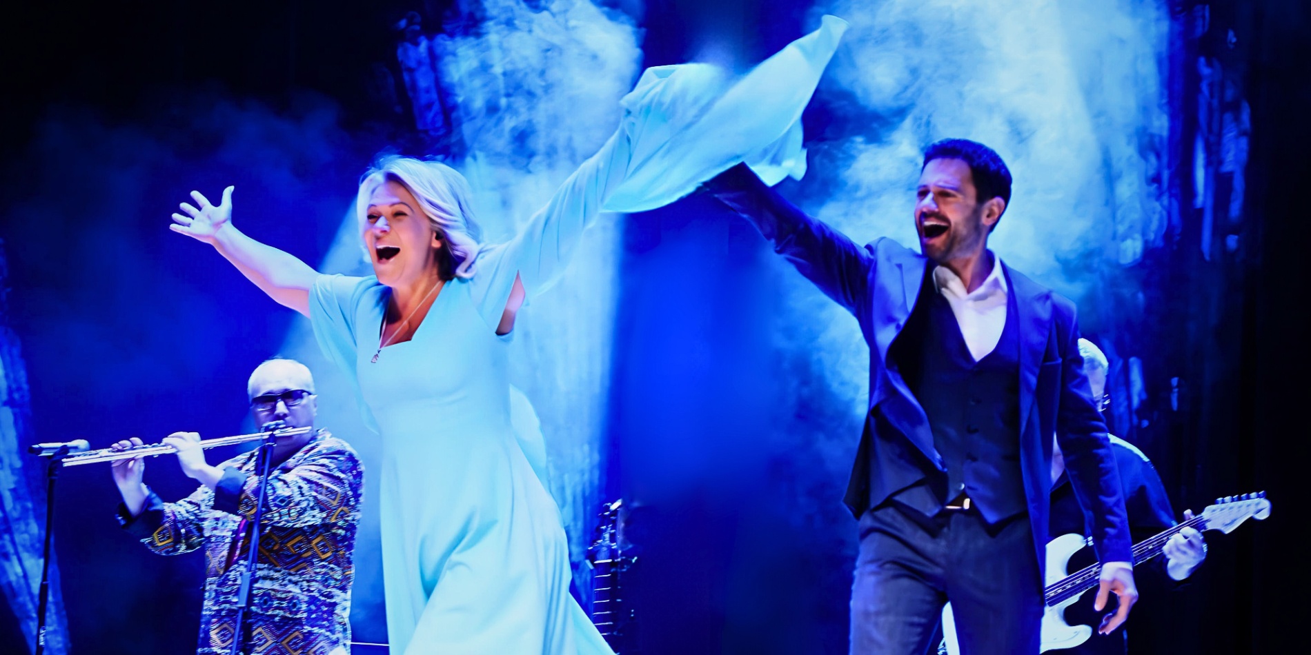 Тур Антона и Виктории Макарских