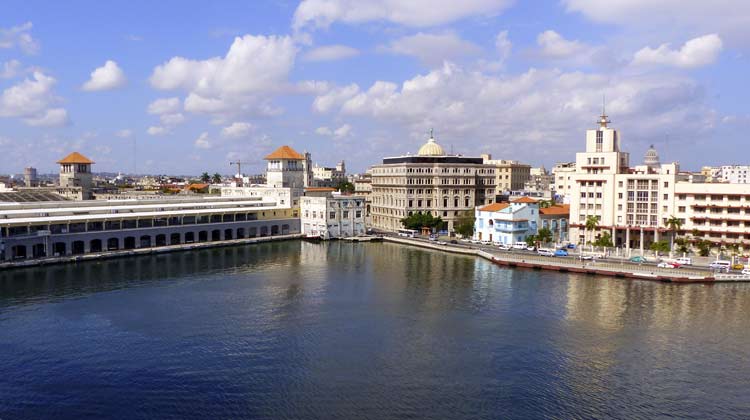 Ленобласть и Куба расширяют сотрудничество