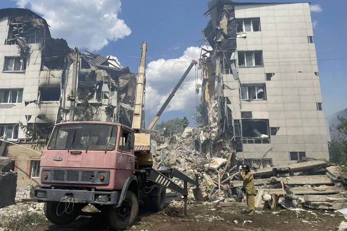 В ЛНР состоялись первые похороны жертв атаки ВСУ